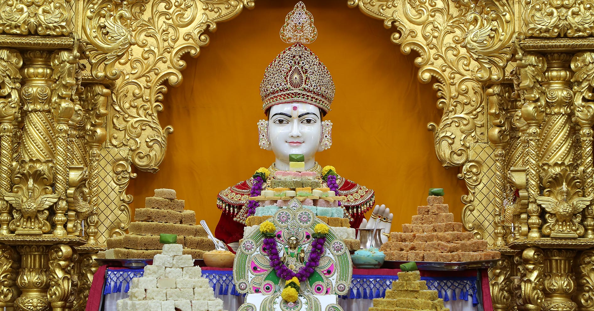 SMVS Edison Swaminarayan Mandir | Edison NJ